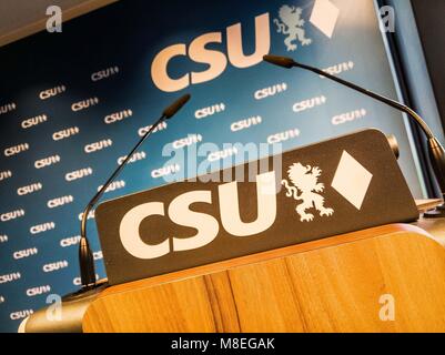 München, Bayern, Deutschland. 19 Jan, 2018. Das Logo der bayerischen CSU, die schwesterpartei von Merkels CDU. Die CSU geschickt vier, einschließlich Horst Seehofer, Berlin Mitglieder der Großen Koalition Kabinett zu werden. Credit: Sachelle Babbar/ZUMA Draht/Alamy leben Nachrichten Stockfoto