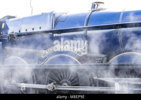 Kidderminster, Großbritannien. 17. März, 2018. Die Severn Valley Railway sportbegeisterten Aufnehmen von Bildern und reisen auf dieses Erbe verlaufende Bahnstrecke zwischen Treffurt & Bridgnorth. Winterliche Bedingungen mit Minustemperaturen und Schnee nicht Passanten haben Abschrecken frönen ihrer Leidenschaft für Großbritanniens Dampfeisenbahn unternehmen. Quelle: Lee Hudson/Alamy leben Nachrichten Stockfoto