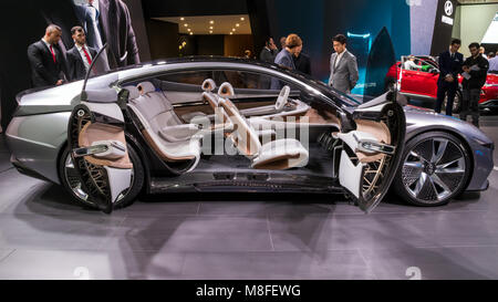 Genf, Schweiz - 7. MÄRZ 2018: Innenansicht des Hyundai Le fil rouge Concept Car, das erstmals auf dem 88. Internationalen Automobilsalon in Genf präsentiert. Stockfoto