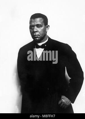 Booker T Washington. Portrait der US-amerikanische Autor, Pädagoge und bürgerlichen Rechte Führer Booker Taliaferro Washington (1856-1915) durch C M Batterie. Stockfoto