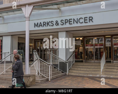 Marks & Spencer shop Eingang in Stockport Stadtzentrum Einkaufszentrum, Merseyway Stockfoto