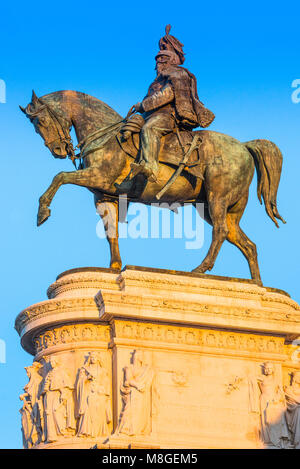 Die Reiterstatue von Victor Emmanuel auf dem Denkmal für Vittorio Emanuele II, Rome. Italien. Stockfoto