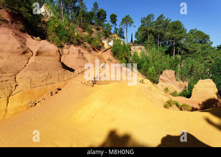 Les Sentiers d'Ocres, ocker Steinbruch, Ocker Trail, Roussillion, Frankreich Stockfoto