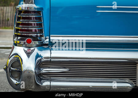 TYBEE ISLAND, Georgia, 14. Oktober 2017 A 1958 Buick begrenzt bei einem Oldtimertreffen. Stockfoto