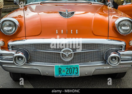 TYBEE ISLAND, Georgia, 14. Oktober 2017 A 1956 Buick zu einem Classic Car Show Special. Stockfoto