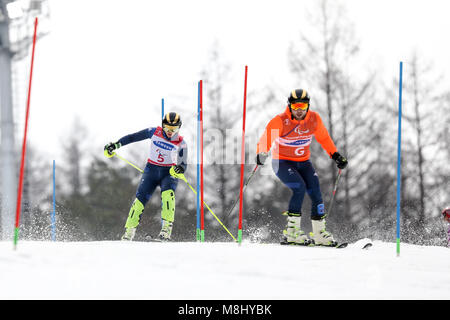 PyeongChang 18. März. Slalom der Frauen. Mannschaft GB - Ritter Millie, Guide: wilde Brett Credit: Marco Ciccolella/Alamy leben Nachrichten Stockfoto