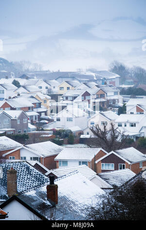 Aberystwyth Wales UK, Sonntag, den 18. März 2018 Deutschland Wetter: Aberystwyth und die umliegenden Bereiche aufwachte, um eine schneedecke als "Tier aus dem Osten 2' fegt ein, sie brachten eine vorübergehende Rückkehr zu bitter kalten Ostwinden und Blizzard Bedingungen für viele Teile der britischen Foto © Keith Morris/Alamy leben Nachrichten Stockfoto