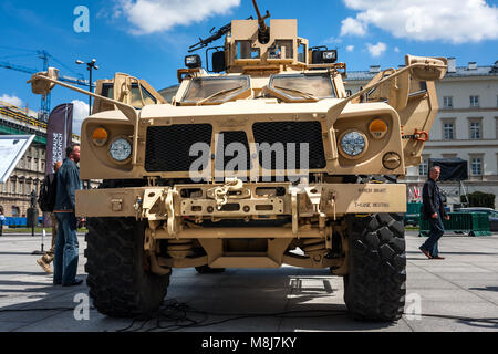 Warschau, Polen - Mai 08, 2015: OSHKOSH M-ATV, Mine-Resistant All Terrain Vehicle. Öffentliche Feiern zum 70. Jahrestag der Beendigung des Zweiten Weltkrieges Stockfoto