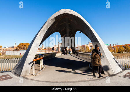 Matadero Brücke auf manzanares in Madrid Rio Park. Madrid. Spanien Stockfoto