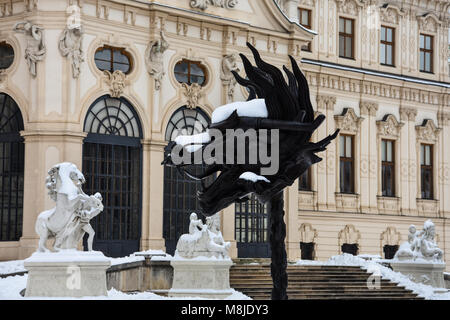 Wien, Österreich. Februar 2, 2017. Der Drache. Teil des Kreises der Tiere/Sternzeichen Köpfe Ausstellung. Belvedere Gärten Stockfoto