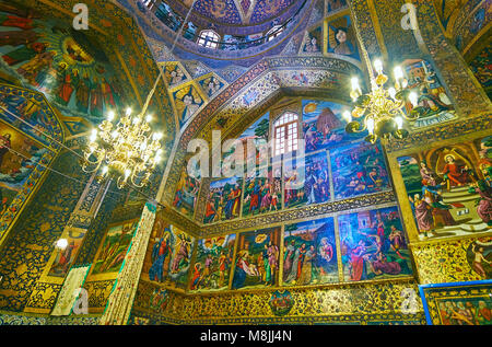 ISFAHAN, IRAN - Oktober 20,2017: Das Gebet Hall des Vank Kathedrale mit reichen Verzierungen, zahlreiche gemalte Symbole und Szenen aus der Bibel, umgeben b Stockfoto