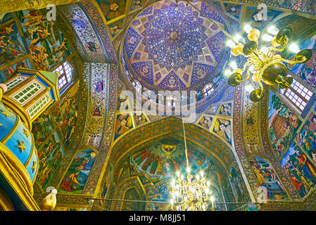 ISFAHAN, IRAN - Oktober 20,2017: das Meisterwerk von innen Vank Kathedrale mit verschiedenen dekorativen Elementen, wie Schnitzereien und Malereien, auf Okt Stockfoto