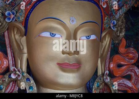 Buddha Maitreya Statue im Kloster Thiksey (gompa) in Ladakh, Nordindien Stockfoto