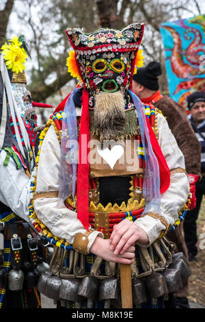 Die Republik Moldau traditionelle Ritual Folk Tanz Masken - Alter Mann Stockfoto