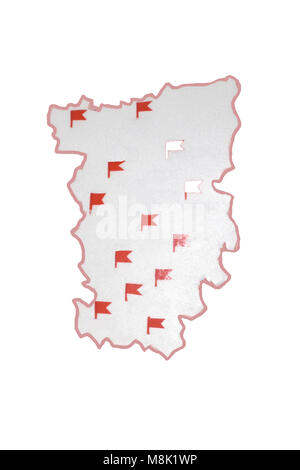 Stift mit Red Flag in einer Karte klemmt Stockfoto