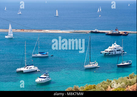 Segelschiffe auf Samos Stockfoto