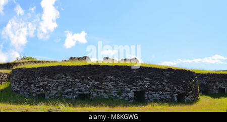 Orongo zeremoniellen Dorf in der Nähe der Caldera des Vulkans Rano Kao, Rapa Nui Stockfoto