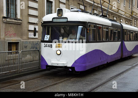 Timisoara, Rumänien. Februar 06, 2017. Alte Tram Stockfoto