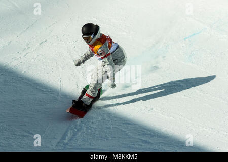 Kelly Clark (USA) konkurrieren in der Snowboard Damen Halfpipe Finale bei den Olympischen Winterspielen in PyeongChang 2018 Stockfoto