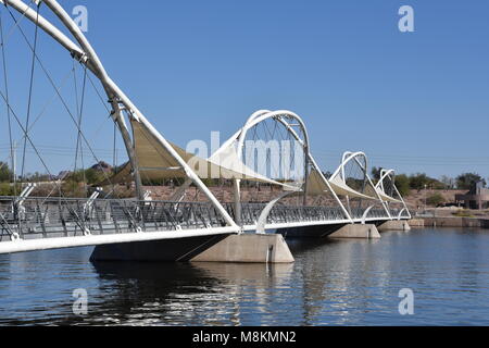Fußgängerbrücke über Tempe Town Lake Tempe Arizona Stockfoto
