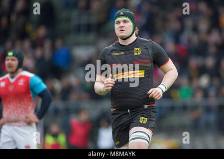 18 März 2018, Deutschland, Köln: Rugby, Rugby Europa Meisterschaft, Deutschland gegen Russland. Christian Hug (Deutschland, 19) in Aktion. - Keine LEITUNG SERVICE - Foto: Jürgen Keßler/dpa Stockfoto