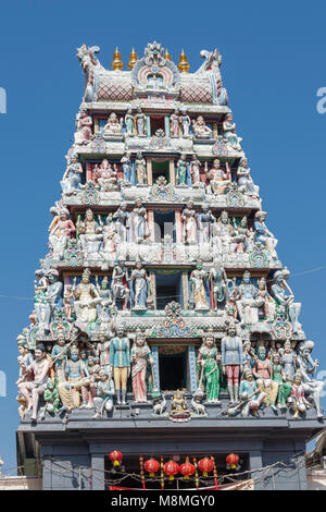 Gopuram Tower am Eingang zum Sri Mariamman Temple, South Bridge Road, Chinatown, Singapore Island, Republik Singapur Stockfoto