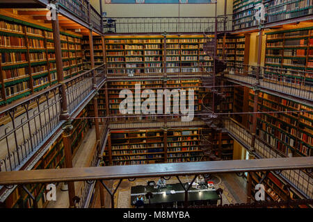 Dec 20, 2017 - die Bibliothek des Rijksmuseum in Amsterdam. Eine der schönsten berühmte Bibliotheken und Lesesäle in der Welt Stockfoto