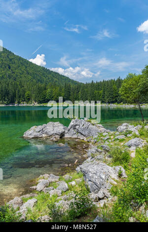 Lago di Fusine Superiore, Julische Alpen, Friaul-Julisch Venetien, Provinz Udine, Italien, Europa Stockfoto