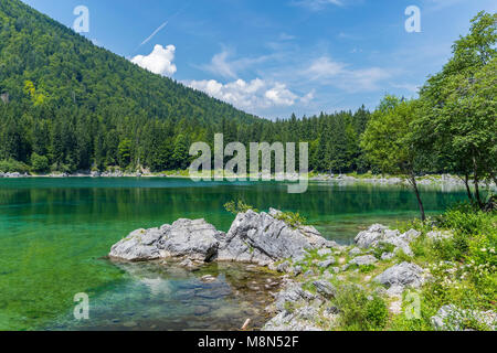 Lago di Fusine Superiore, Julische Alpen, Friaul-Julisch Venetien, Provinz Udine, Italien, Europa Stockfoto