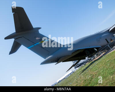 Schwanz mit Laderampe von Lockheed C-5 Galaxy, militärische Fracht strategischen Flugzeuge. ZHUKOWSKY, Russland - 16. AUGUST 2011 Stockfoto