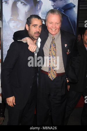 Colin Farrell und Jon Voight an der New York Premiere von Stolz und Ehre. Der AMC Loews in Lincoln Square. 15. Oktober 2008. Credit: Dennis Van Tine/MediaPunch Stockfoto