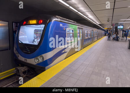 Waterfront Station auf Vancouver, Translink Bahn von British Columbia. Stockfoto