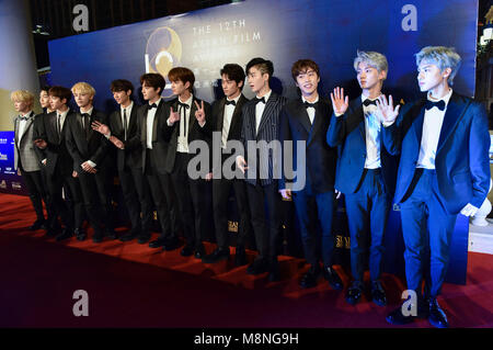 Boyz die Teilnahme an der 12. asiatischen Film Preisverleihung im Venetian Hotel am 17. März in Macau, China 2018. Stockfoto