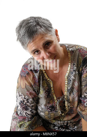 Portrait von einer älteren Frau auf Weiß Stockfoto