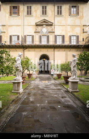 Florenz. Italien. Hinteren Garten des Palazzo Medici Riccardi, entworfen von Michelozzo di Bartolomeo, 1444-1484. Stockfoto