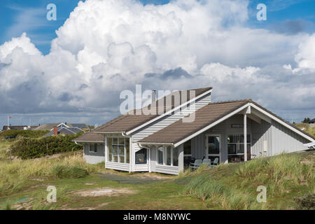 Ferienwohnungen inmitten der Dünen von Rindby Strand auf der Insel Fanø, Dänemark, jütland, Skandinavien Stockfoto