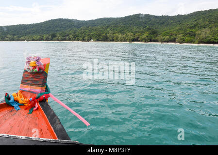 Koh Rong Sanloem, Kambodscha - 22. Januar 2018: Boot, dass Koh Rong Sanloem Insel in Kambodscha erreicht. Stockfoto