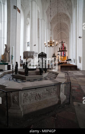 Polen, Danzig, St. Maria Kirche Innenraum - Basilika der Himmelfahrt der Jungfrau Maria (Bazylika Mariacka) Stockfoto