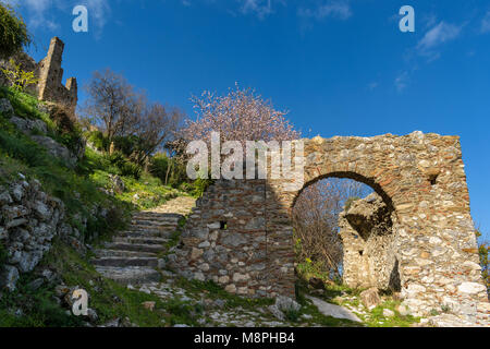 Stein Treppe zum alten Ruinen, Mystras, Griechenland Stockfoto