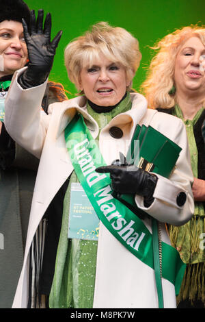 London, Großbritannien. 18. März, 2018. Gloria Hunniford Credit: Raymond Tang/Alamy leben Nachrichten Stockfoto