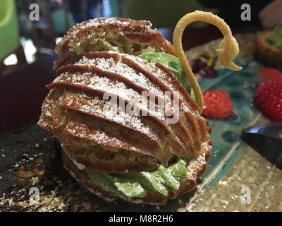 Peking, Peking, China. 20 Mär, 2018. Peking, China, 20. März 2018: Dessert mokka Geschmack. Credit: SIPA Asien/ZUMA Draht/Alamy leben Nachrichten Stockfoto