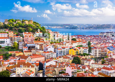 Lissabon, Portugal alte Stadt Skyline. Stockfoto