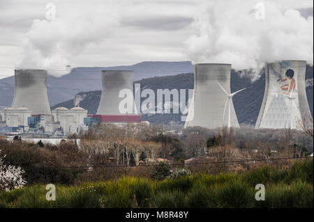 Atomkraftwerk von CRUAS MEYSSE - AM UFER DES FLUSSES RHÔNE-ARDÈCHE FRANKREICH - ELEKTRISCHE KERNKRAFTWERK - Elektrizität - EEF © Frédéric BEAUMONT Stockfoto