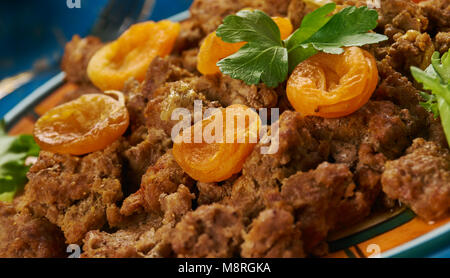 Kalahari Hackfleisch Curry, Südafrikanische Küche, Traditionelle verschiedene Gerichte, Ansicht von oben. Stockfoto