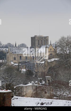 Winchester Cathedral im Schnee Stockfoto