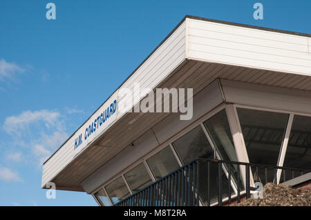 Küstenwache lookout Gebäude für den Versand Kreuzung Lune Tiefen und den Fluss Lune Eastuary bei Knott am Meer Lancashire, Großbritannien Stockfoto