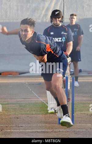 Auckland, Neuseeland. 20 Mär, 2018. Trent Boult von mönchsgrasmücken ist in Training im Eden Park in Auckland am 20.März 2018. Ein Testspiel gegen England ist am 22.März geplant. Credit: Shirley Kwok/Pacific Press/Alamy leben Nachrichten Stockfoto