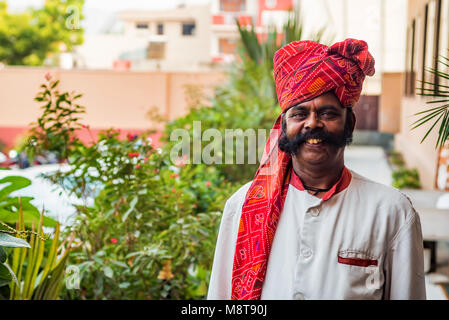 JAIPUR, INDIEN - NOVEMBER 9, 2017: Unbekannter sikh Mann in Indien Stockfoto