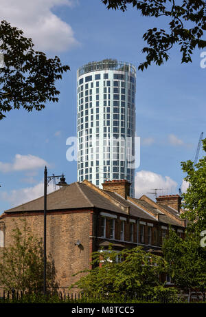 Detailansicht von Vauxhall Seitenstraße. Sky Vauxhall Gardens, London, Vereinigtes Königreich. Architekt: Carey Jones Chapman Tolcher Architekten, 2017. Stockfoto
