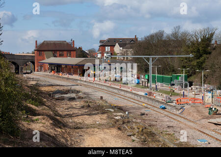 17/03/2018 Poulton le Fylde (Linie zwischen Kirkham & Blackpool North wieder aufgebaut als Teil der Elektrifizierung arbeitet während einer 4monatigen Blockade) Stockfoto